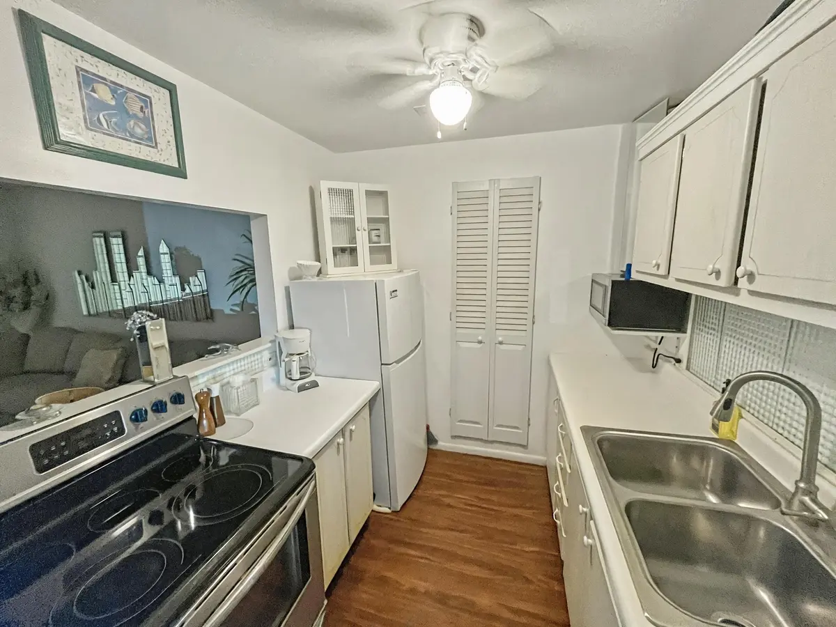69c967c23ddc8c71351847ec at 101 Doolen Court 305, North Palm Beach