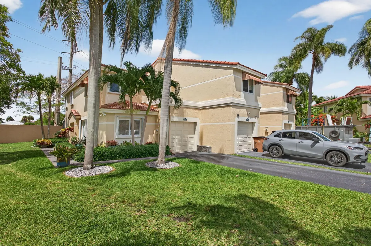 2-web-or-mls-3447-9367 at 3447 Deer Creek Palladian Circle, Deerfield Beach