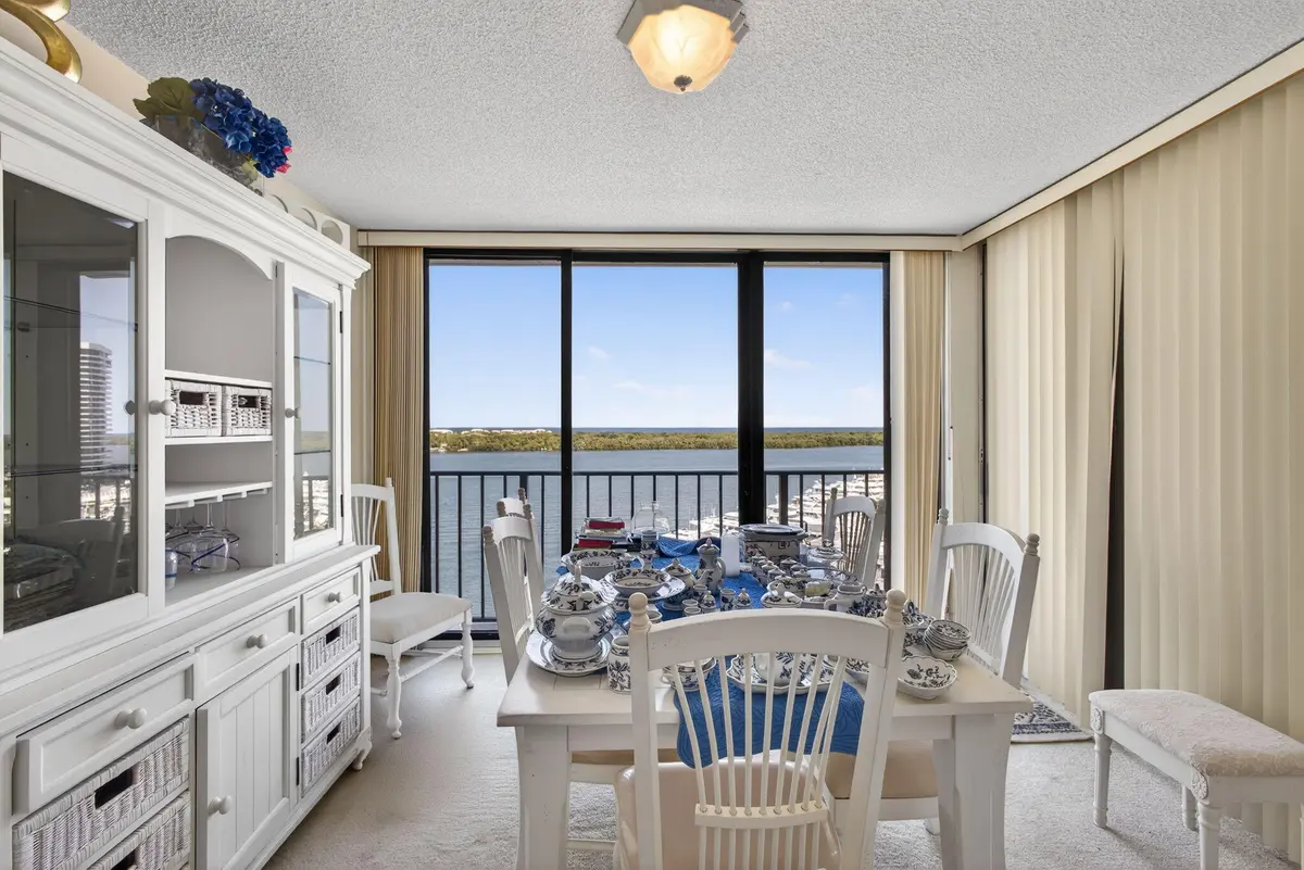 35-web-or-mls-5D1A7766 at 124 Lakeshore Drive 1130, North Palm Beach