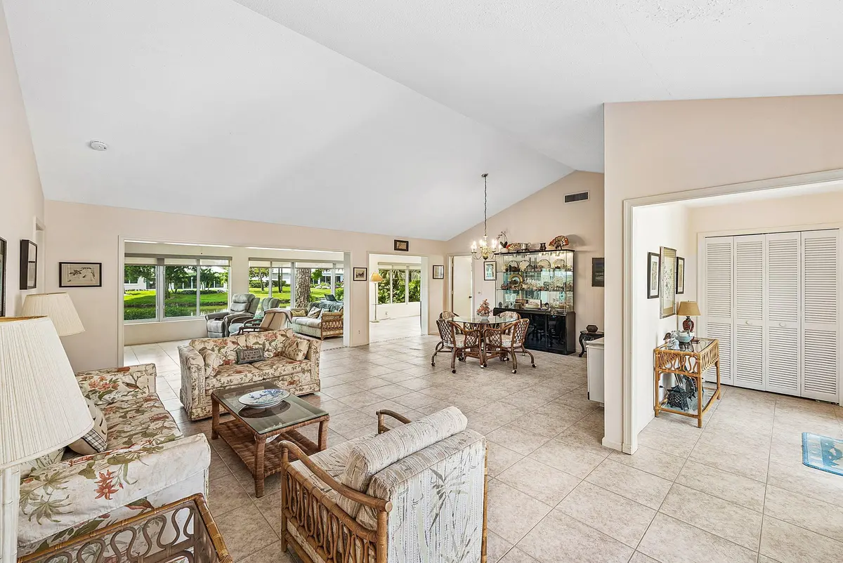 Interior living area at 4473 Sanderling Circle, Boynton Beach