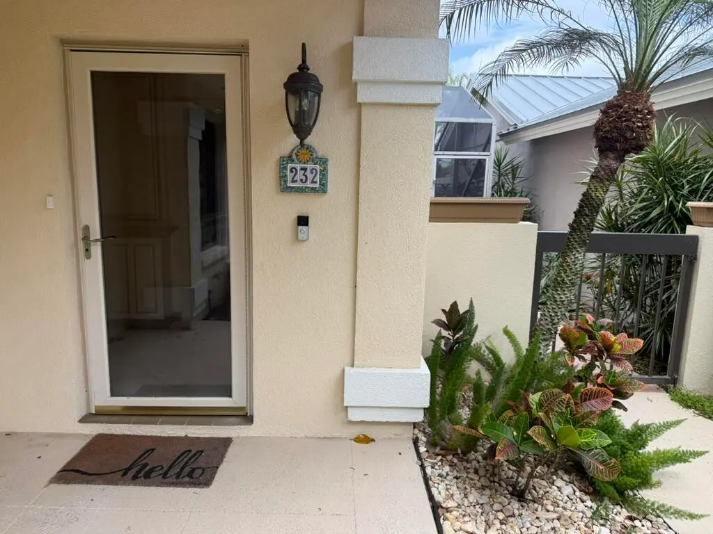 232 E River Park at 232 E River Park Drive, Jupiter