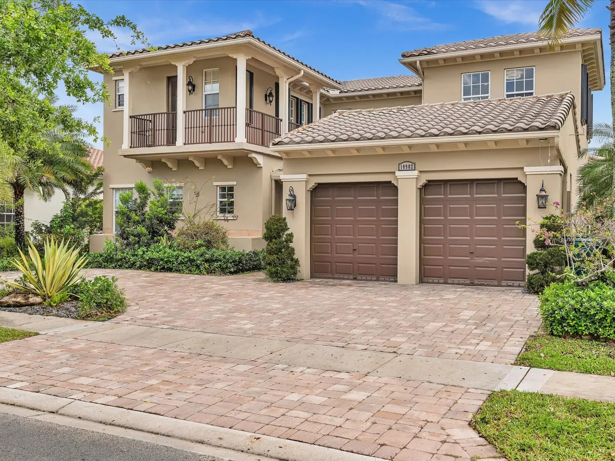 003-FPP00216 at 10982 NW 81st Manor, Parkland