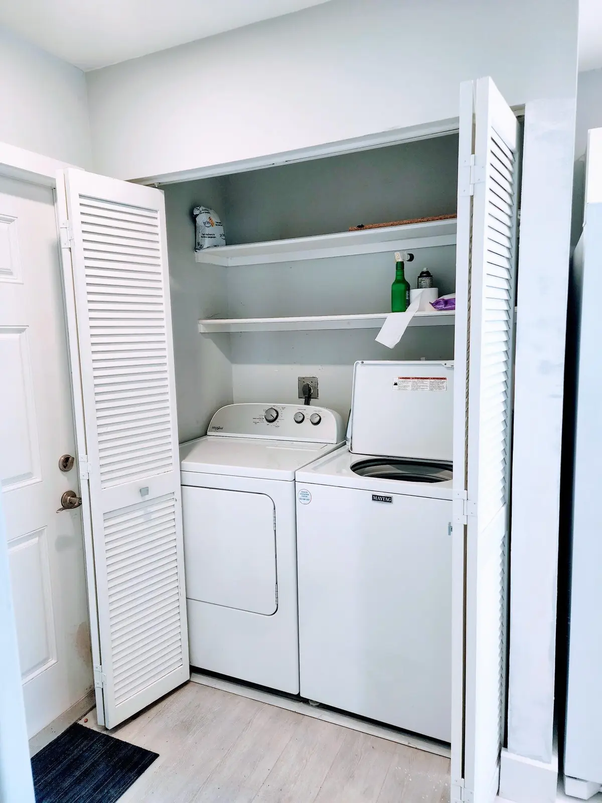 Laundry at 8933 SE Hobe Ridge Avenue, Hobe Sound