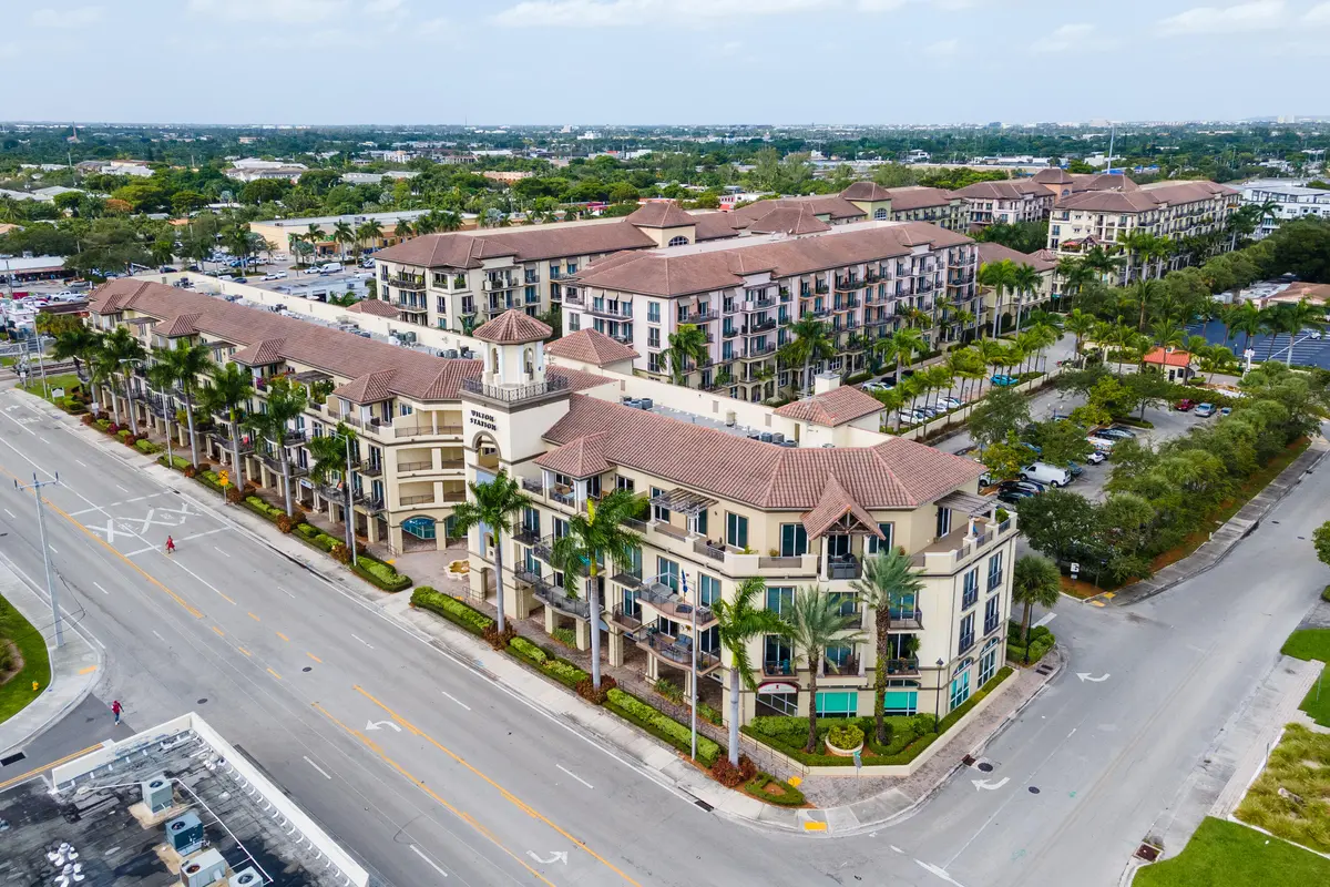 mcclellan-aerial-1 at 2631 NE 14th Avenue 406, Wilton Manors