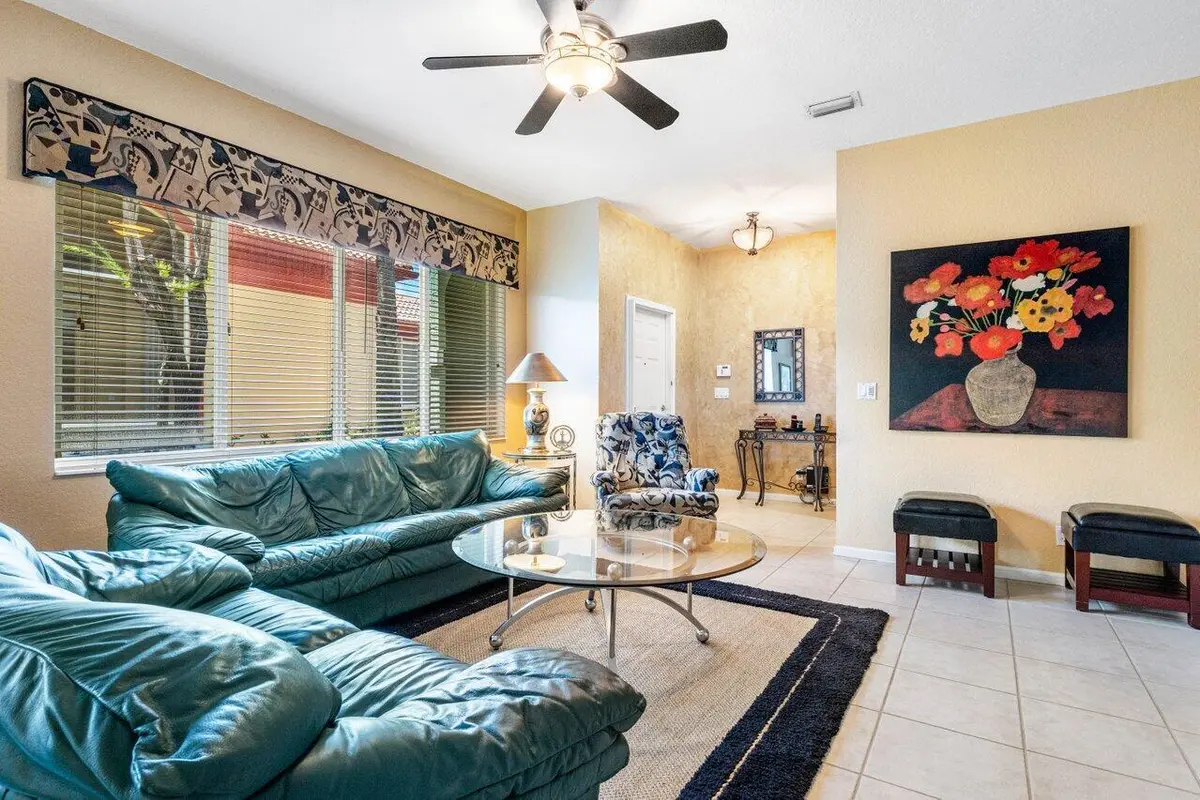 008-8192BrindisiLane-BoyntonBeach-FL-334 at 8192 Brindisi Lane, Boynton Beach
