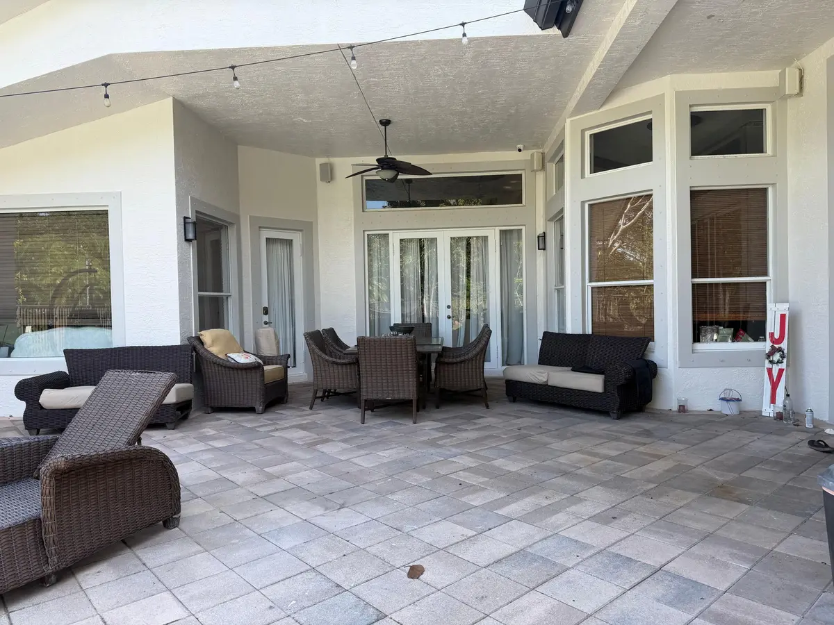 WyGjw4KQ at 3309 Bradenham Lane, Davie