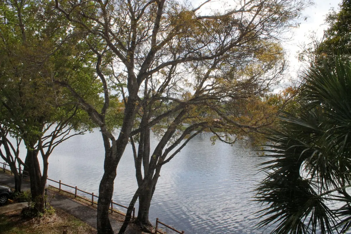 West View at 1100 Colony Point Circle 314, Pembroke Pines