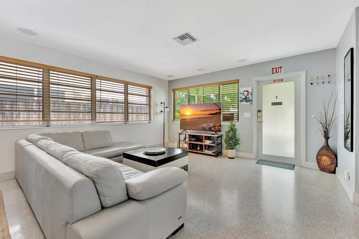 7-web-or-mls-DSC04224 at 1246 Johnson Street, Hollywood