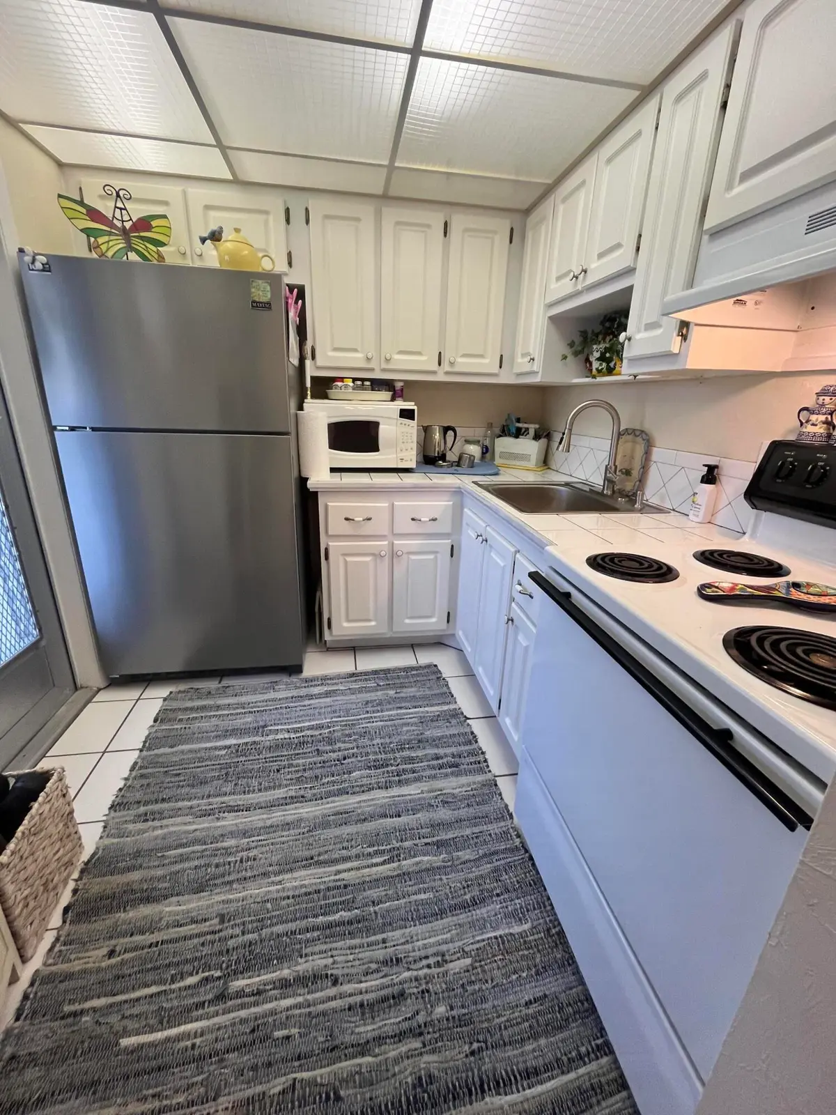 kitchen at 2191 NE 1st Court 203, Boynton Beach