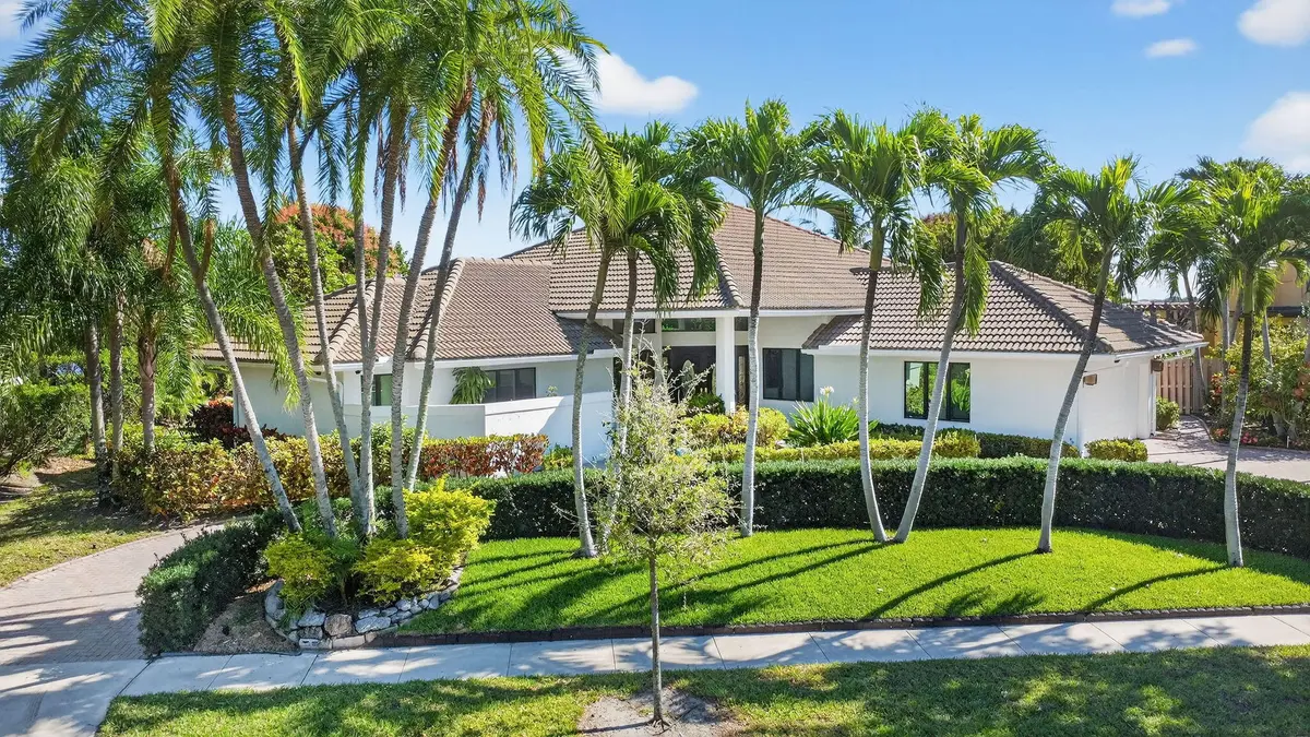 best front drone at 2410 Embassy Drive, West Palm Beach
