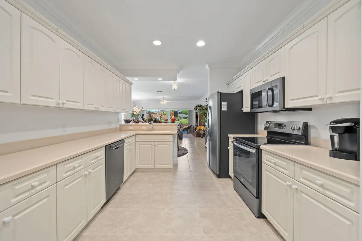 12-web-or-mls-DSC01990 at 12598 Westhampton Circle, Wellington