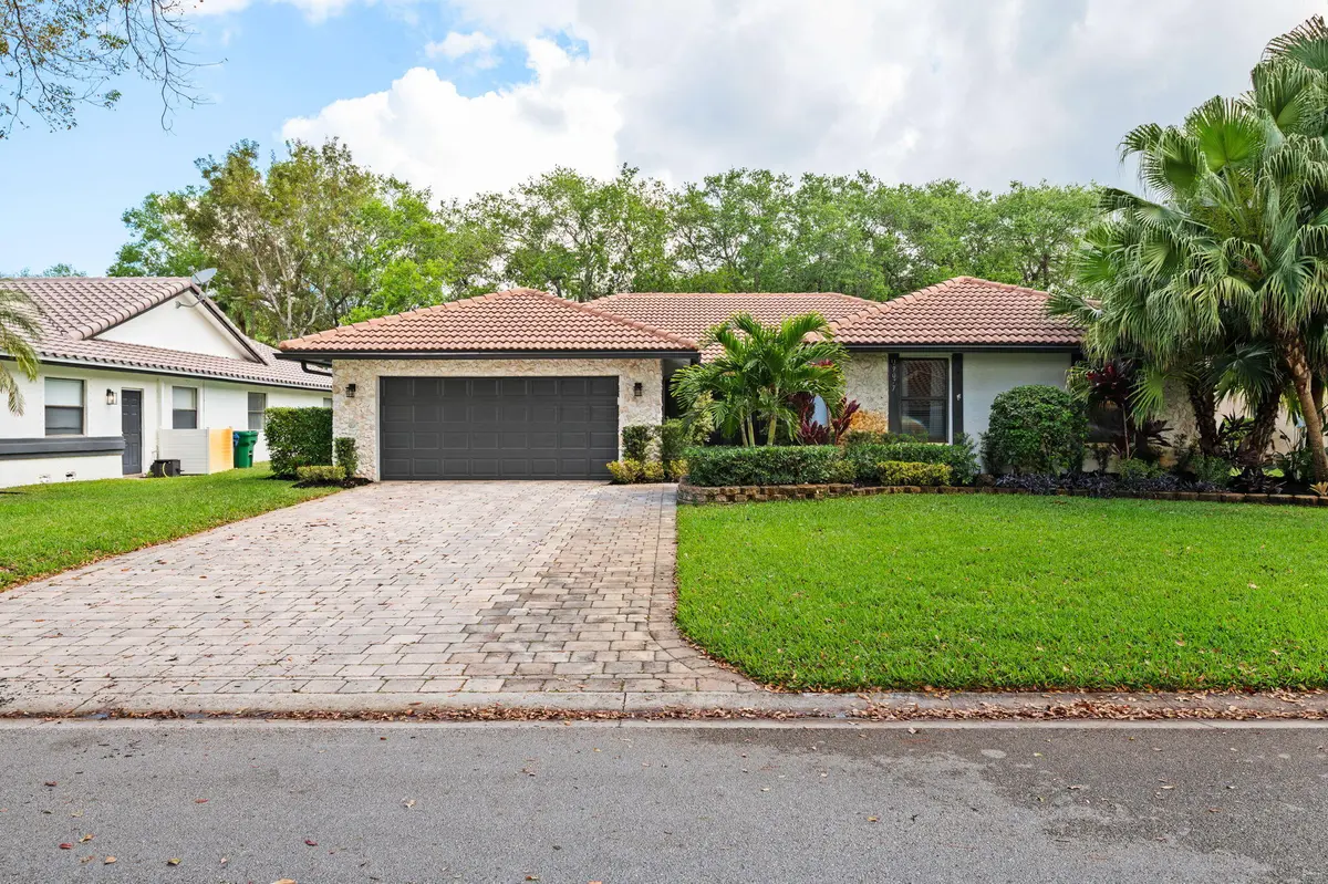 3-web-or-mls-9077-nw-49th-pl at 9077 NW 49th Place, Coral Springs