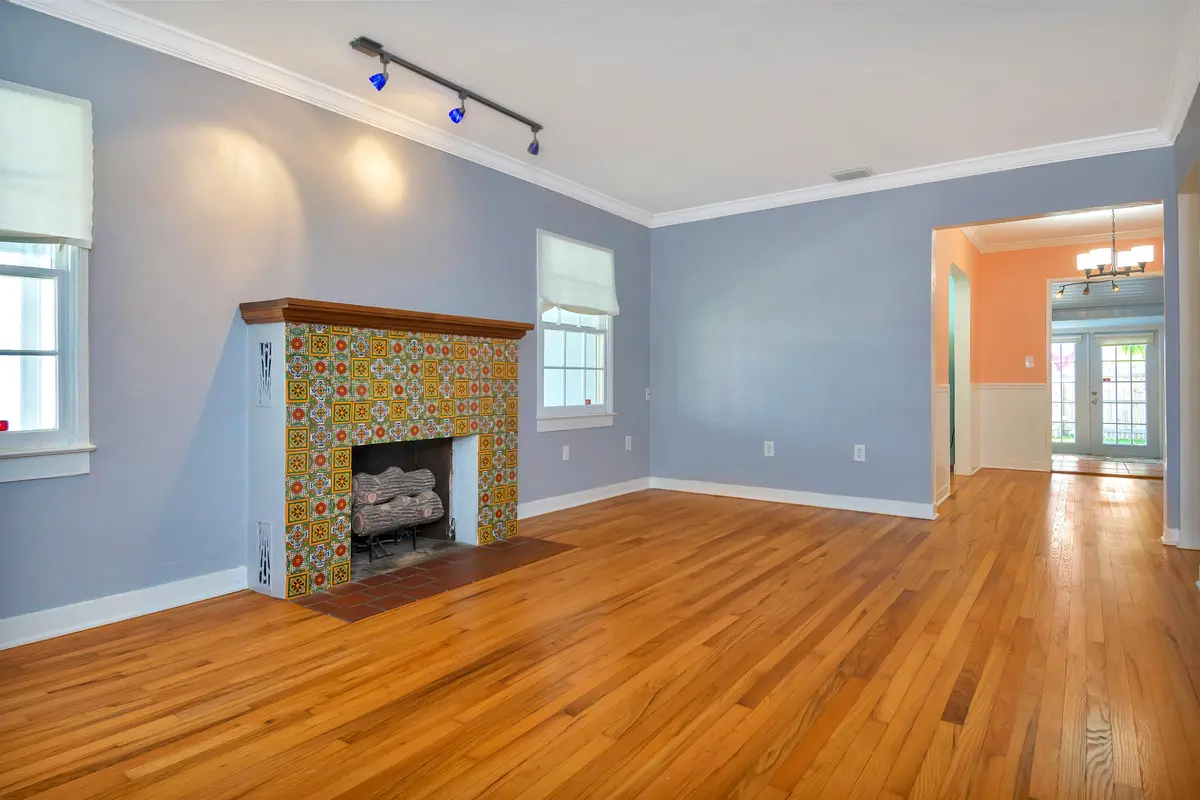 88210824-627D-4576-B21D-3C0116192B9F at 918 N Palmway, Lake Worth Beach