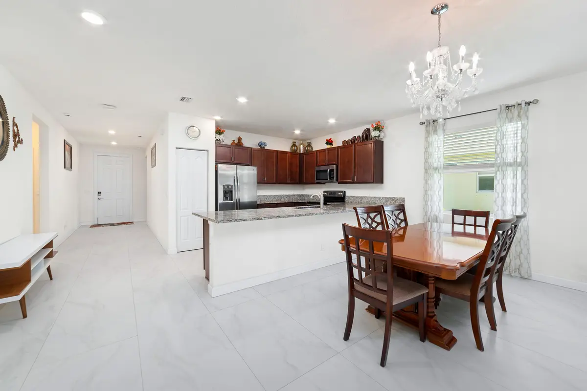 DSC0416 at 879 Bent Creek Drive, Fort Pierce