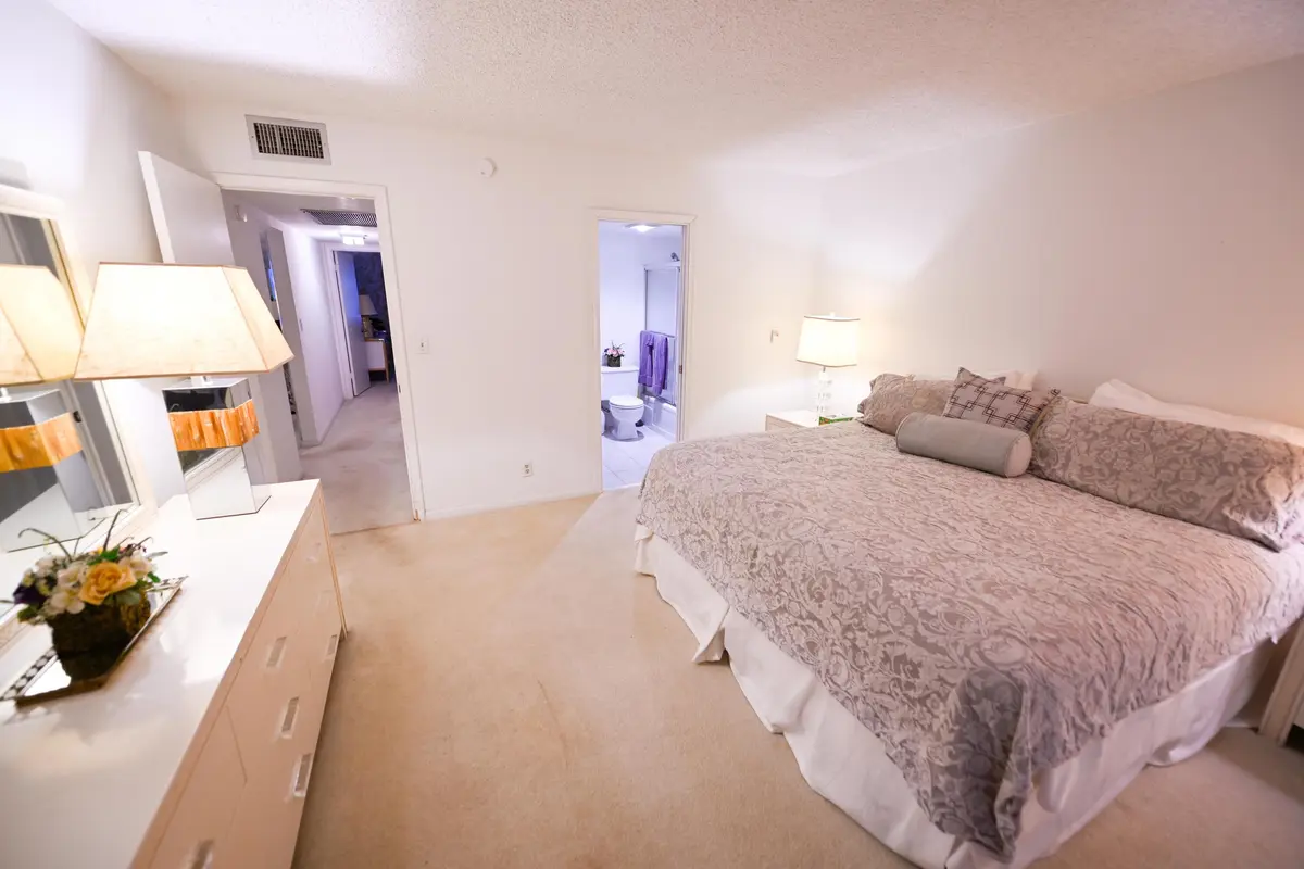 Lester-12 at 2901 Victoria Circle J1, Coconut Creek
