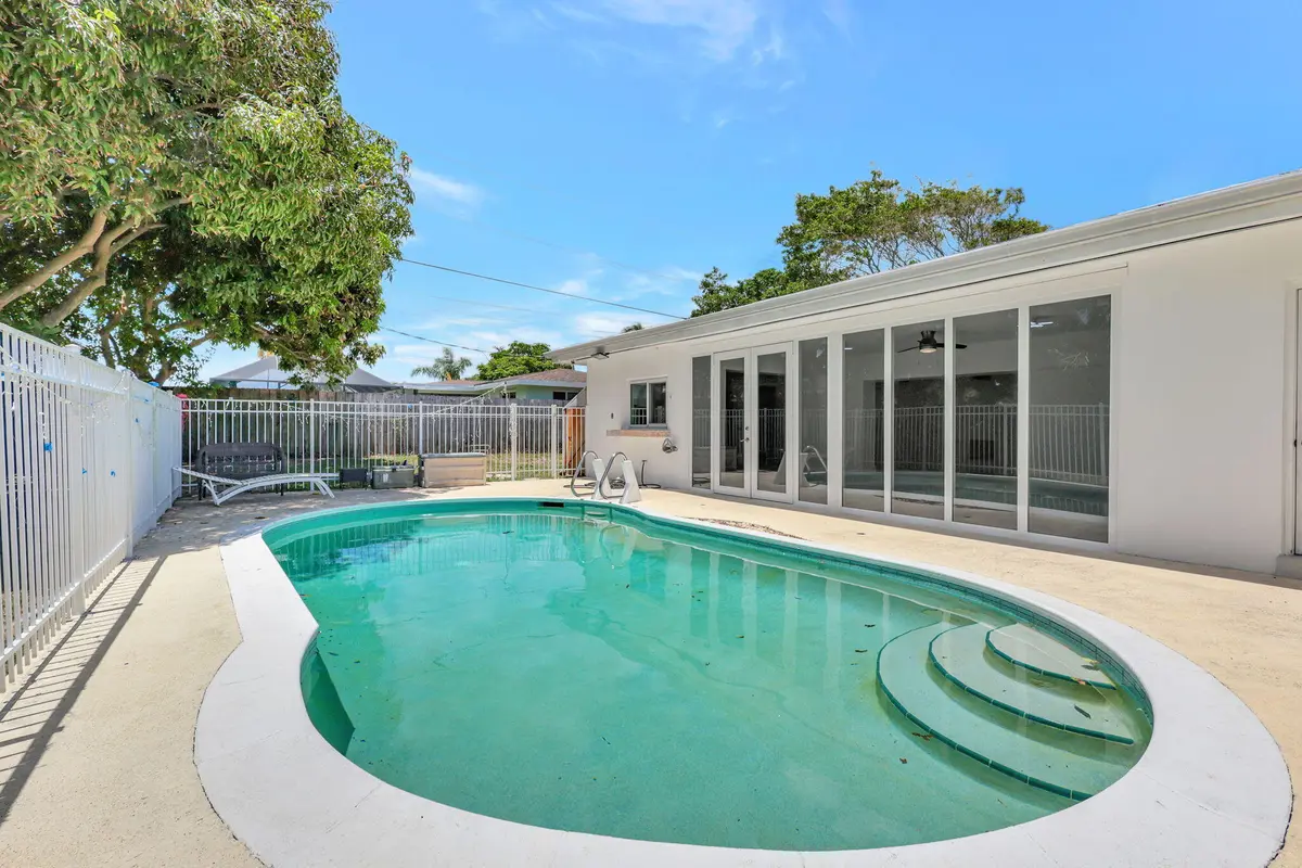 37-web-or-mls-334SW_186 at 334 SW 13th Avenue, Boynton Beach