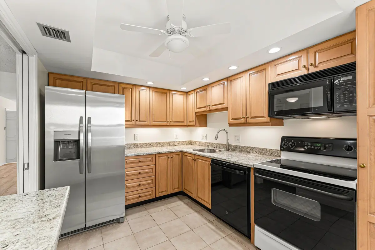 006-3100Northeast48thCourt-415-Lighthous at 3100 NE 48th Court 415, Lighthouse Point