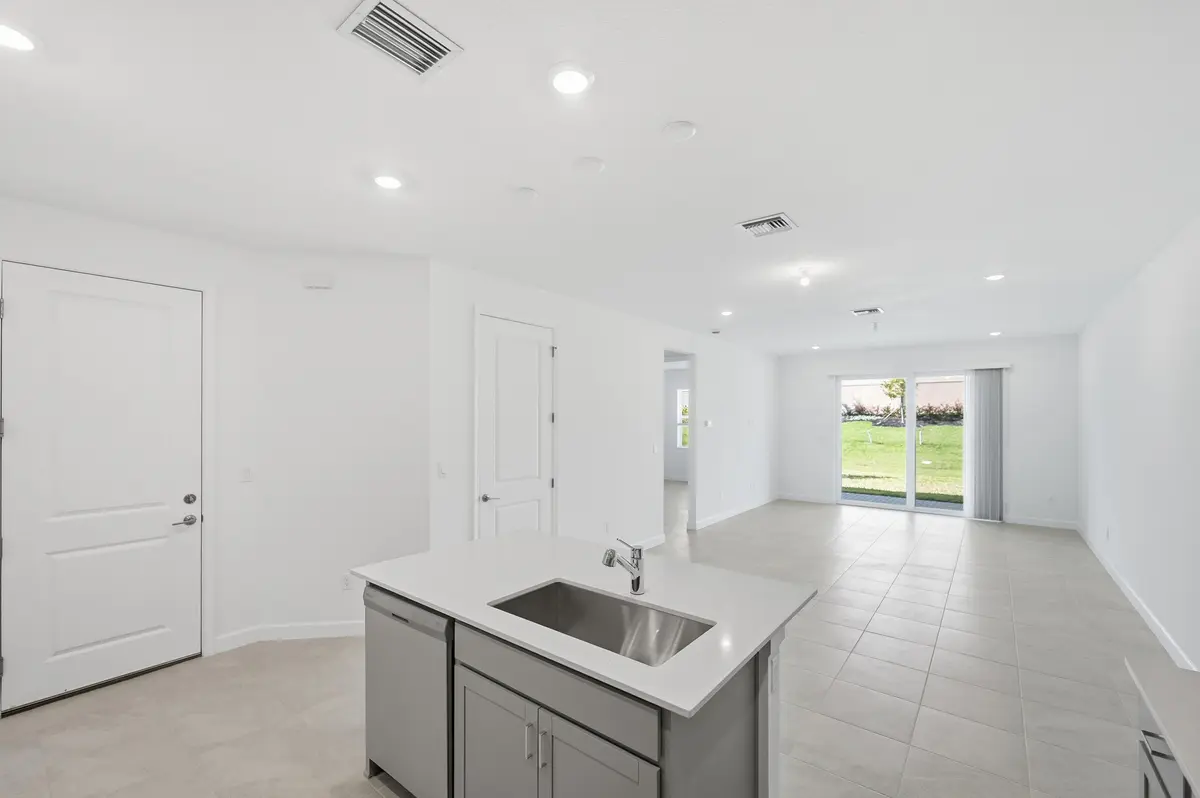 10-DSC8883 at 3736 Harborside Avenue, Fort Pierce