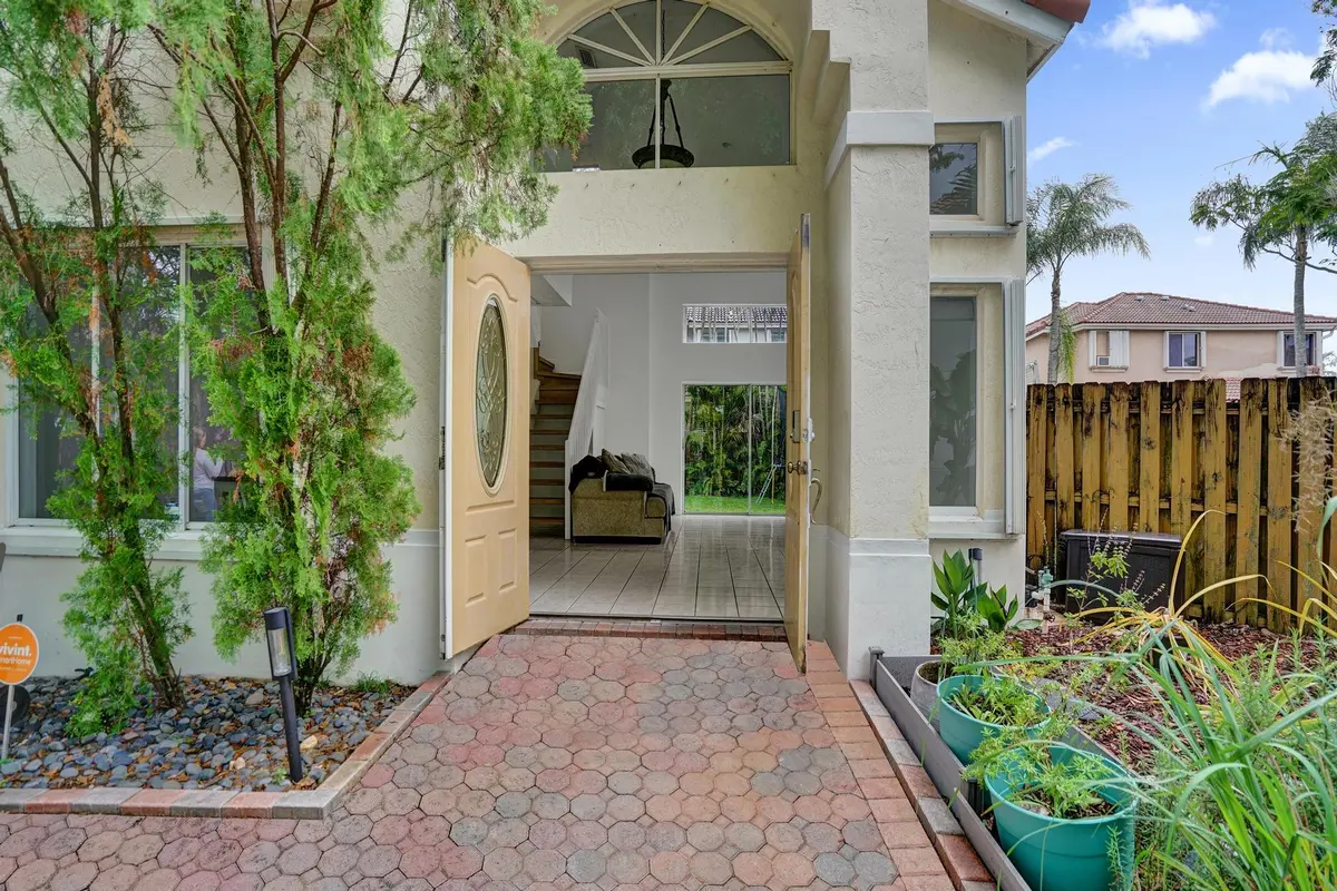 DSC03183 at 11230 Reveille Road, Cooper City