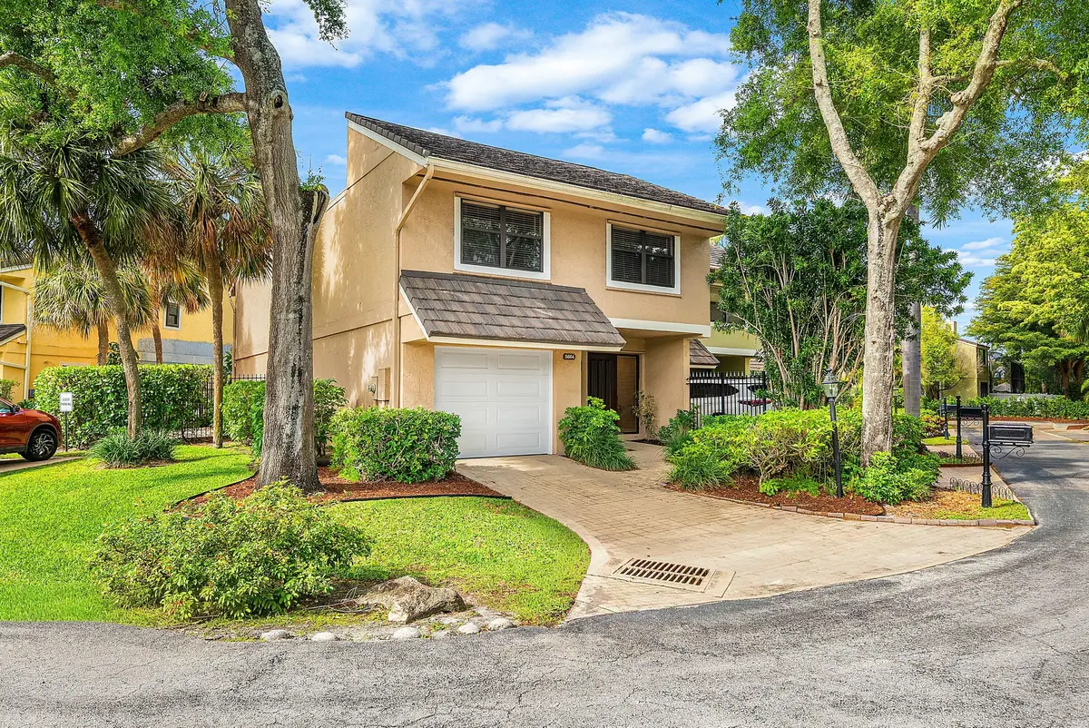 CORNER UNIT at 5664 Santiago Circle, Boca Raton