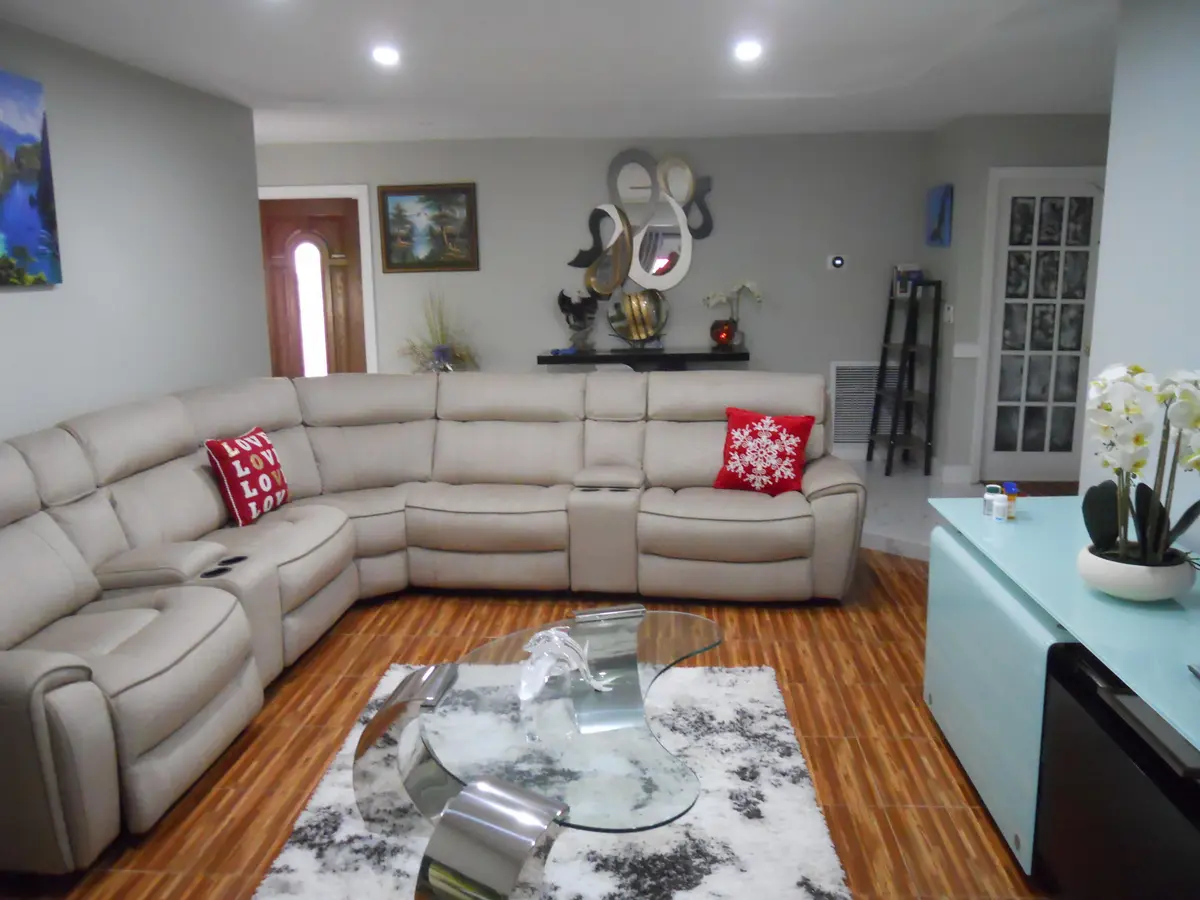 Formal living area at 2755 NW 84th Avenue, Coral Springs