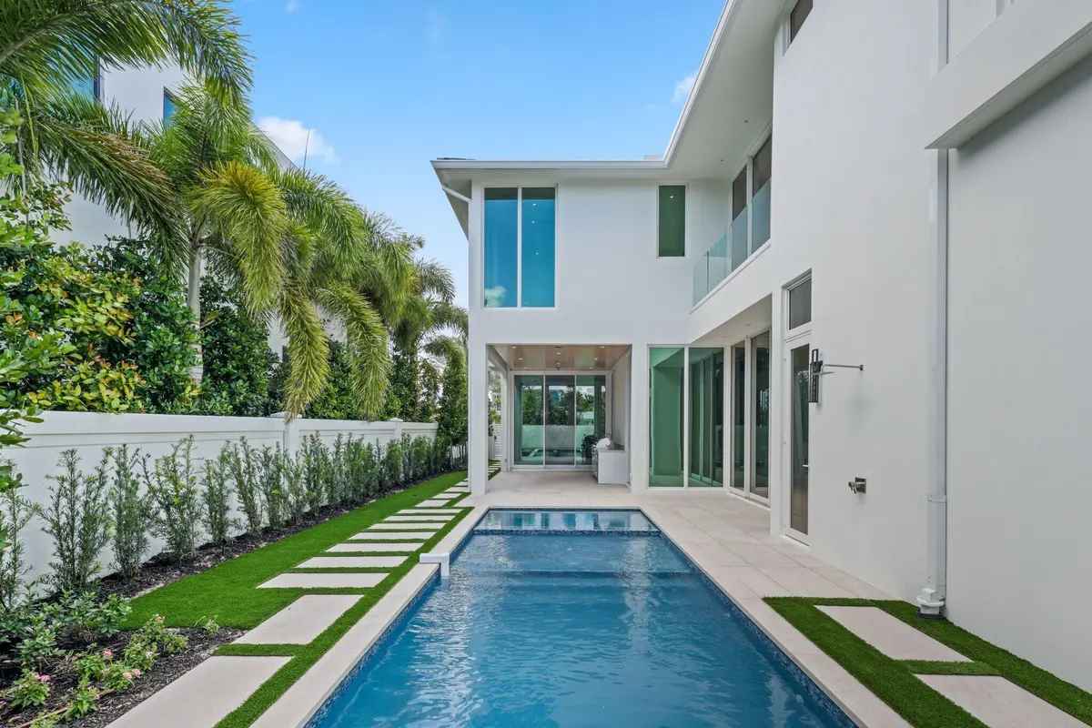 Pool at 330 Grove Place, Delray Beach