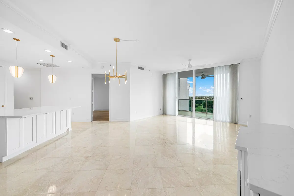 550 SE Mizner Blvd B906 Boca Raton FL 33 at 550 SE Mizner Boulevard B906, Boca Raton