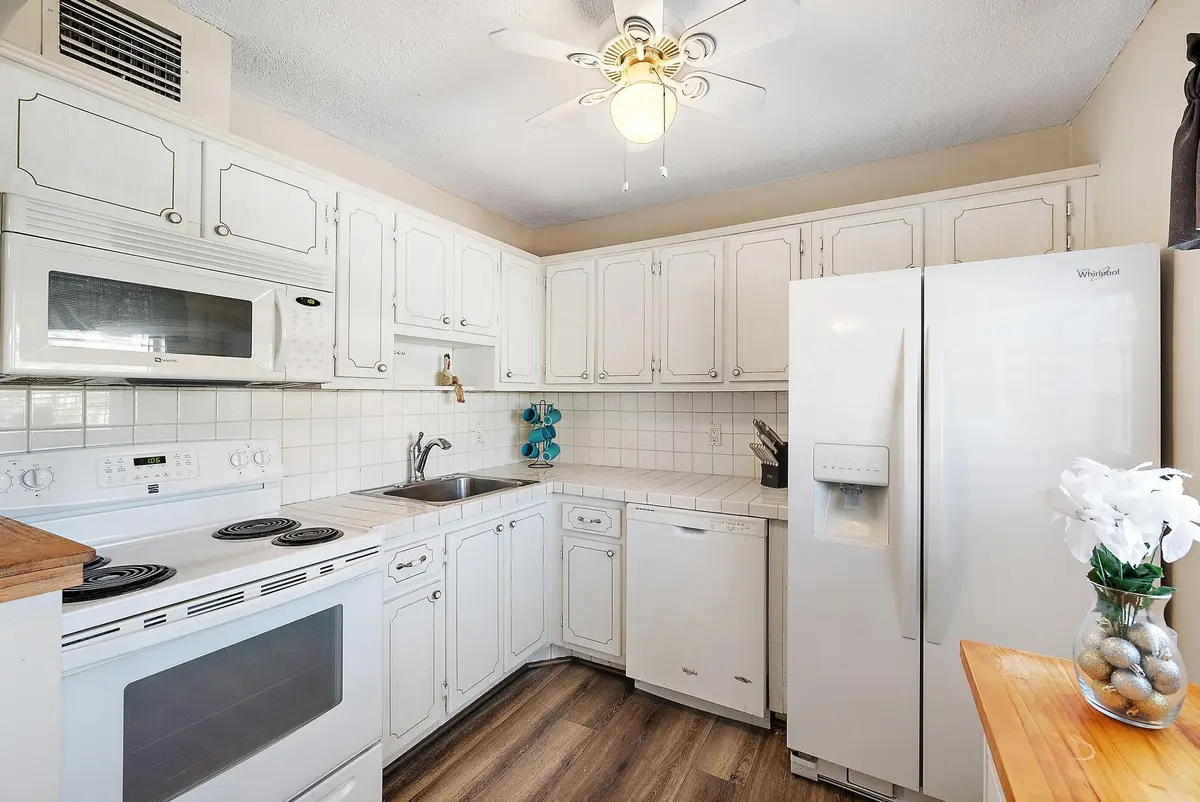 2164 NE 1st Way 14 102 at 2164 NE 1st Way 102, Boynton Beach