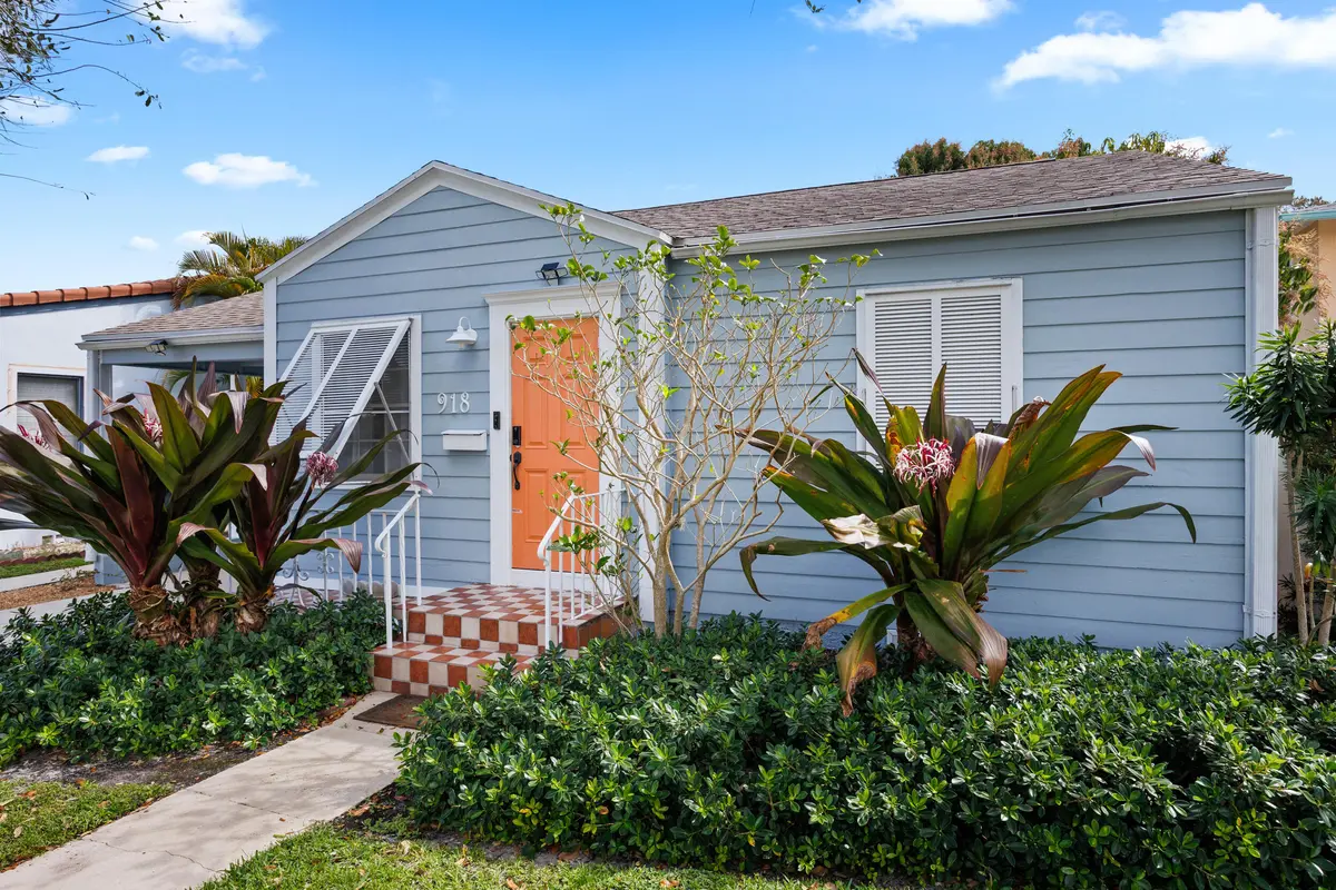 453A6295_918 N Palmway at 918 N Palmway, Lake Worth Beach