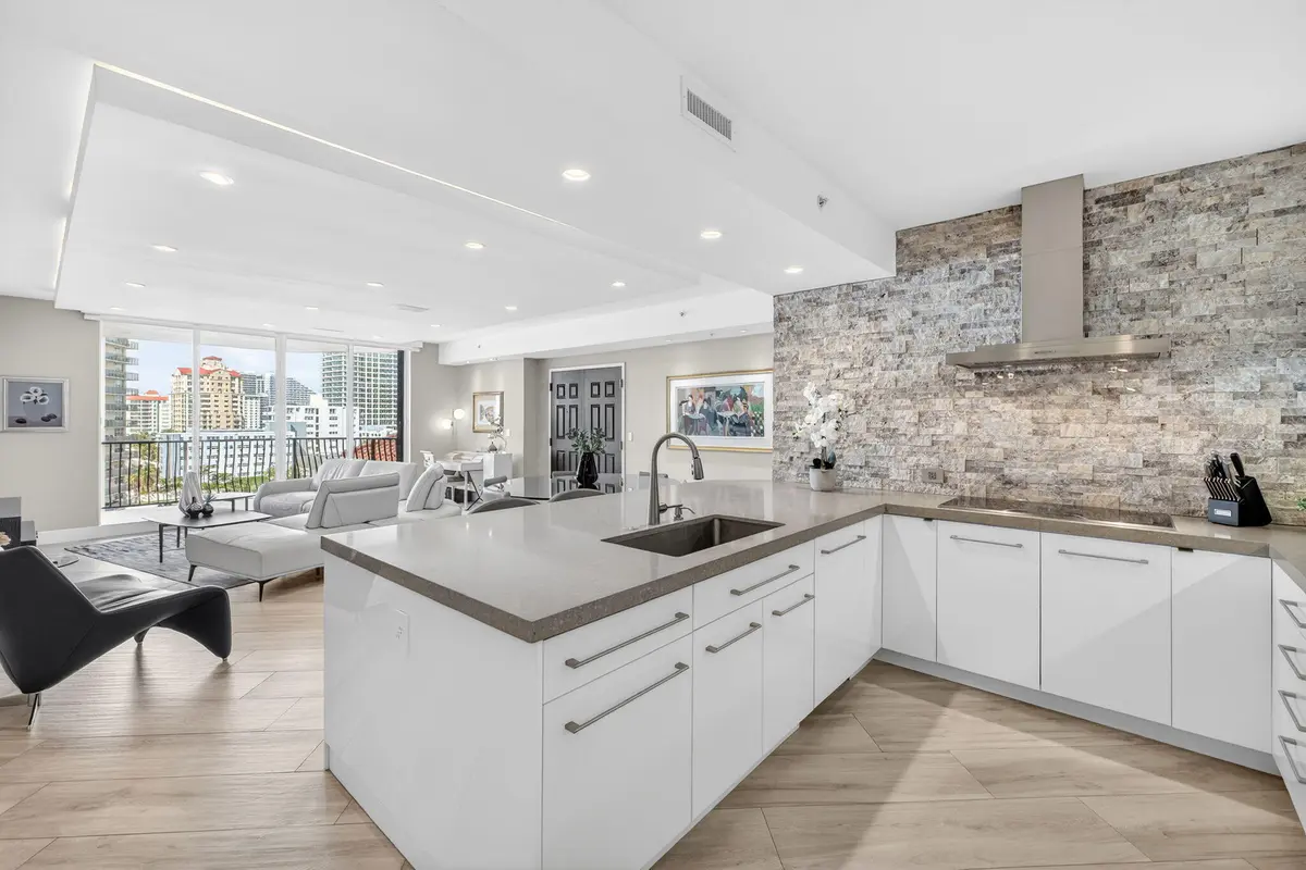 27-web-or-mls-27-print-699A6204 at 100 S Birch Road 803, Fort Lauderdale