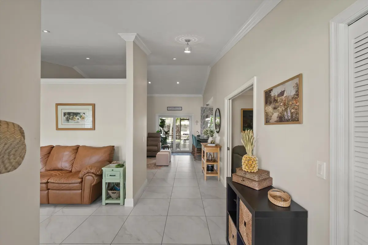 Entrance at 1064 Raintree Lane, Wellington
