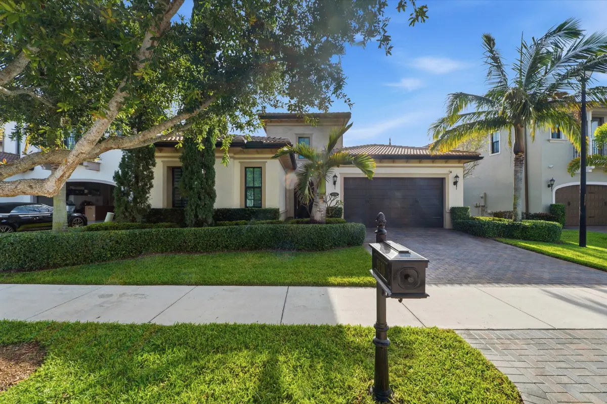 #6 Front at 9170 Solstice Circle, Parkland