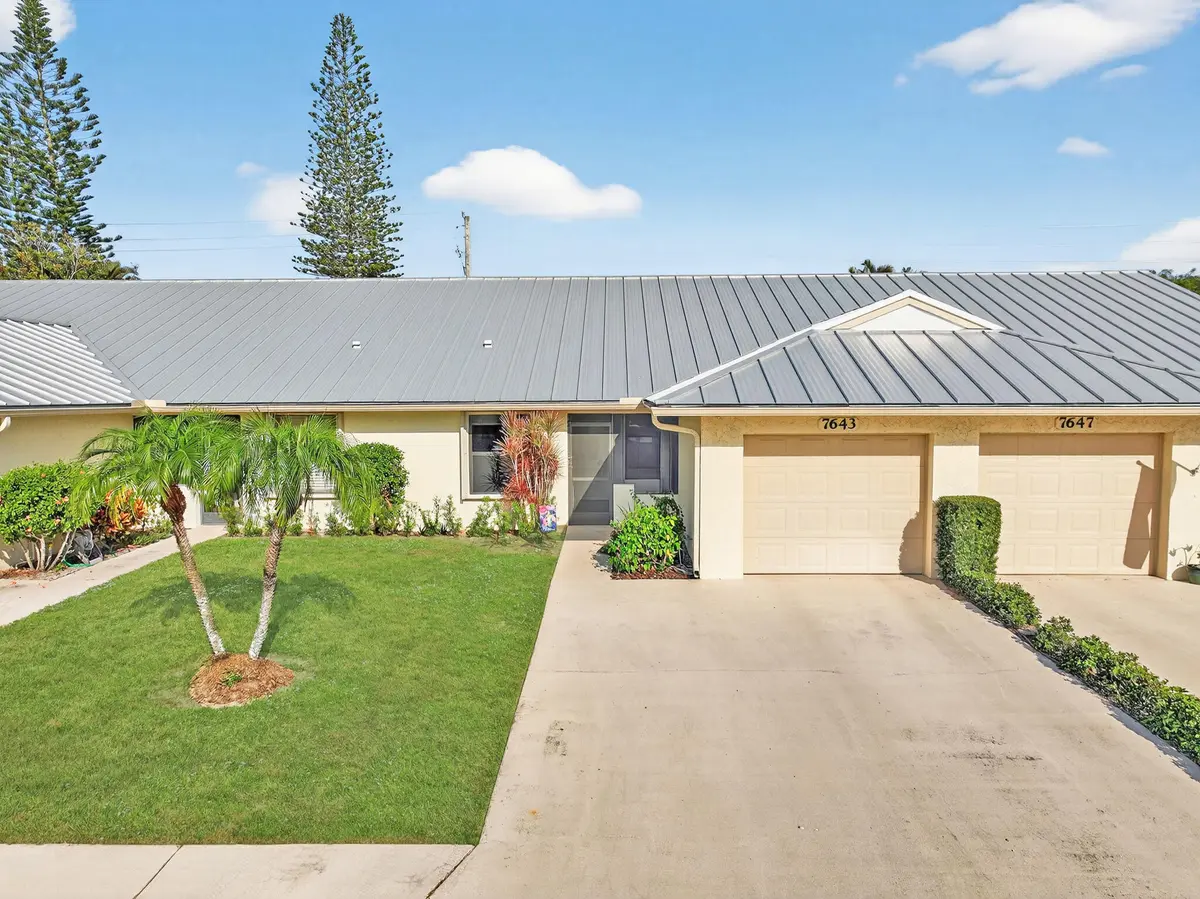7643-front-drone at 7643 SE Sugar Sand Circle, Hobe Sound