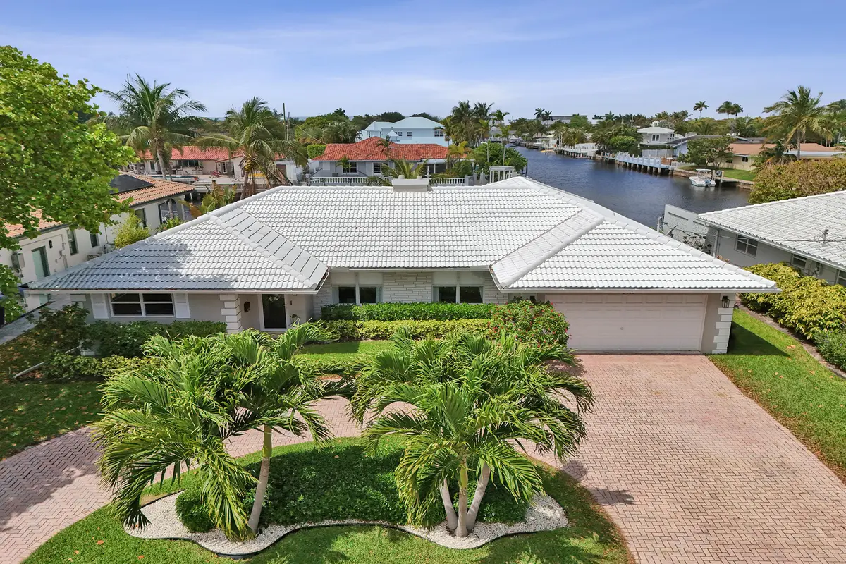 DJI_20260331122416_0182_D at 5711 Bayview Drive, Fort Lauderdale