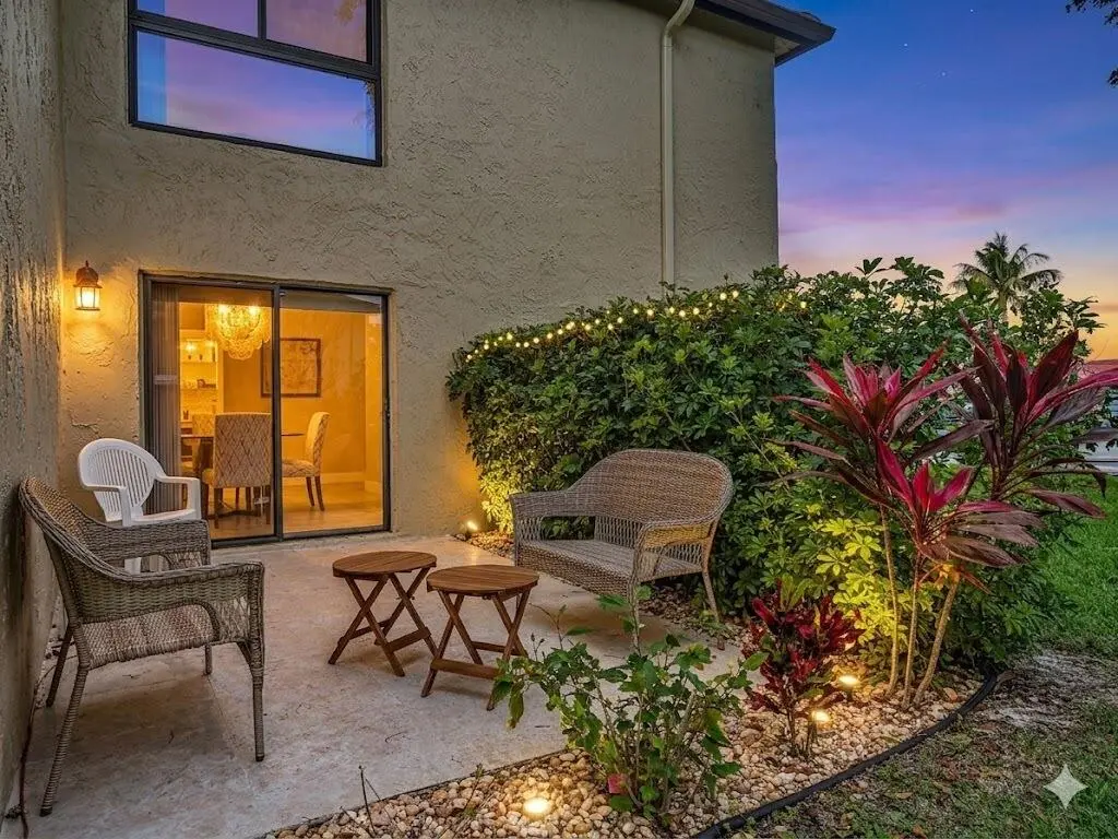 897532d7-466b-4056-be0a-3edfba315330 at 8410 Casa Del Lago 20-a, Boca Raton