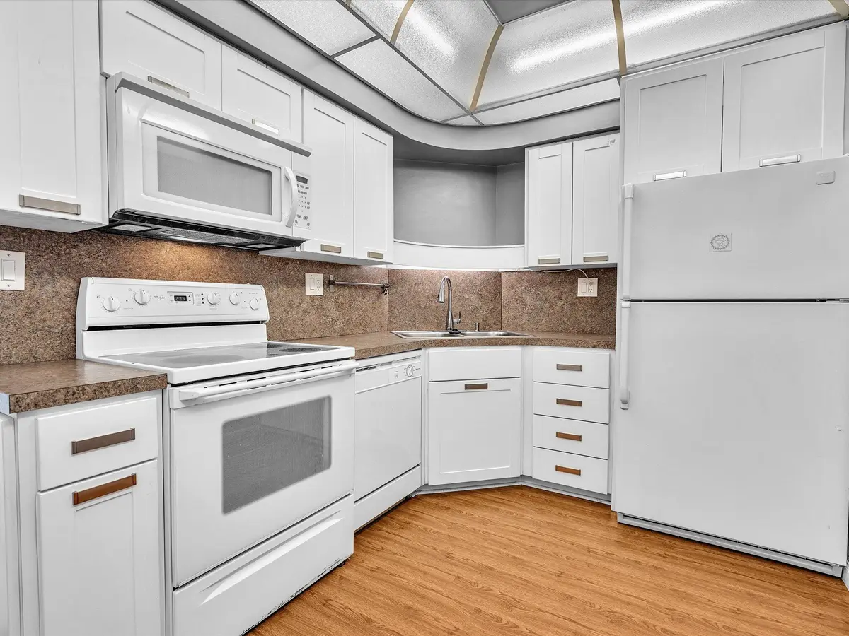 08-FPP00201 at 3300 NE 36th Street 820, Fort Lauderdale