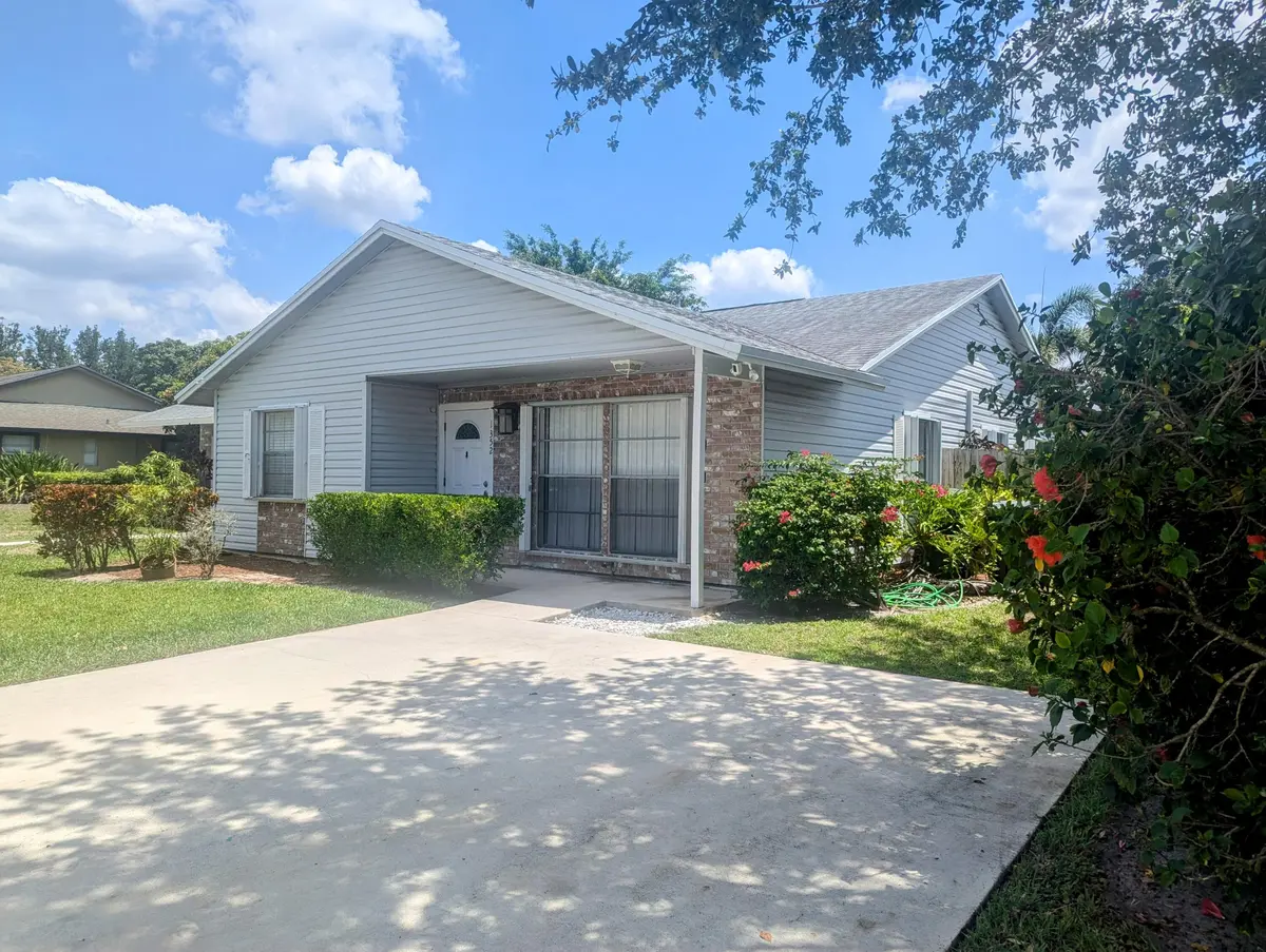 1350 Riverside Circle Units A And B, Wellington, FL – photo 3