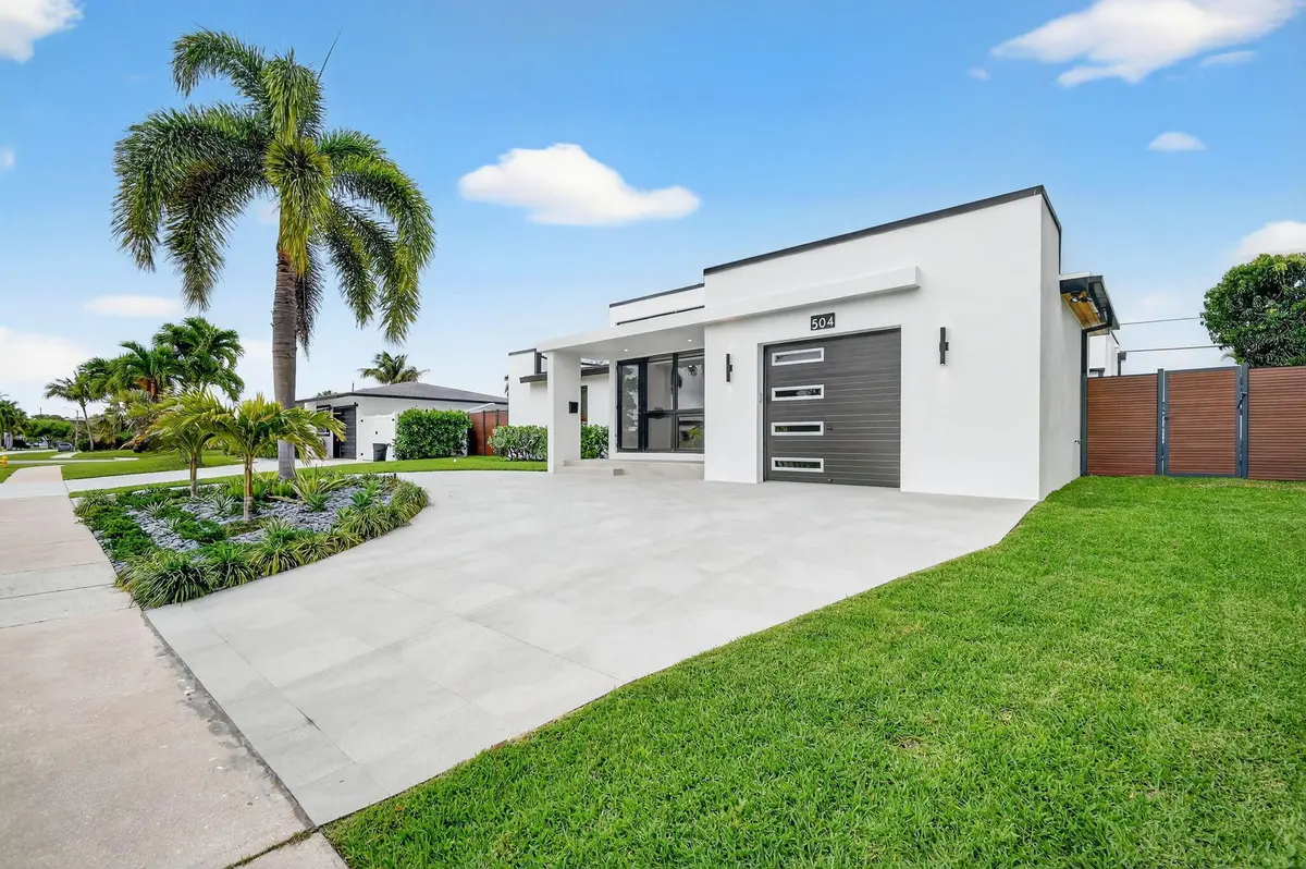 3-web-or-mls-DSC_7891 at 504 Flotilla Road, North Palm Beach