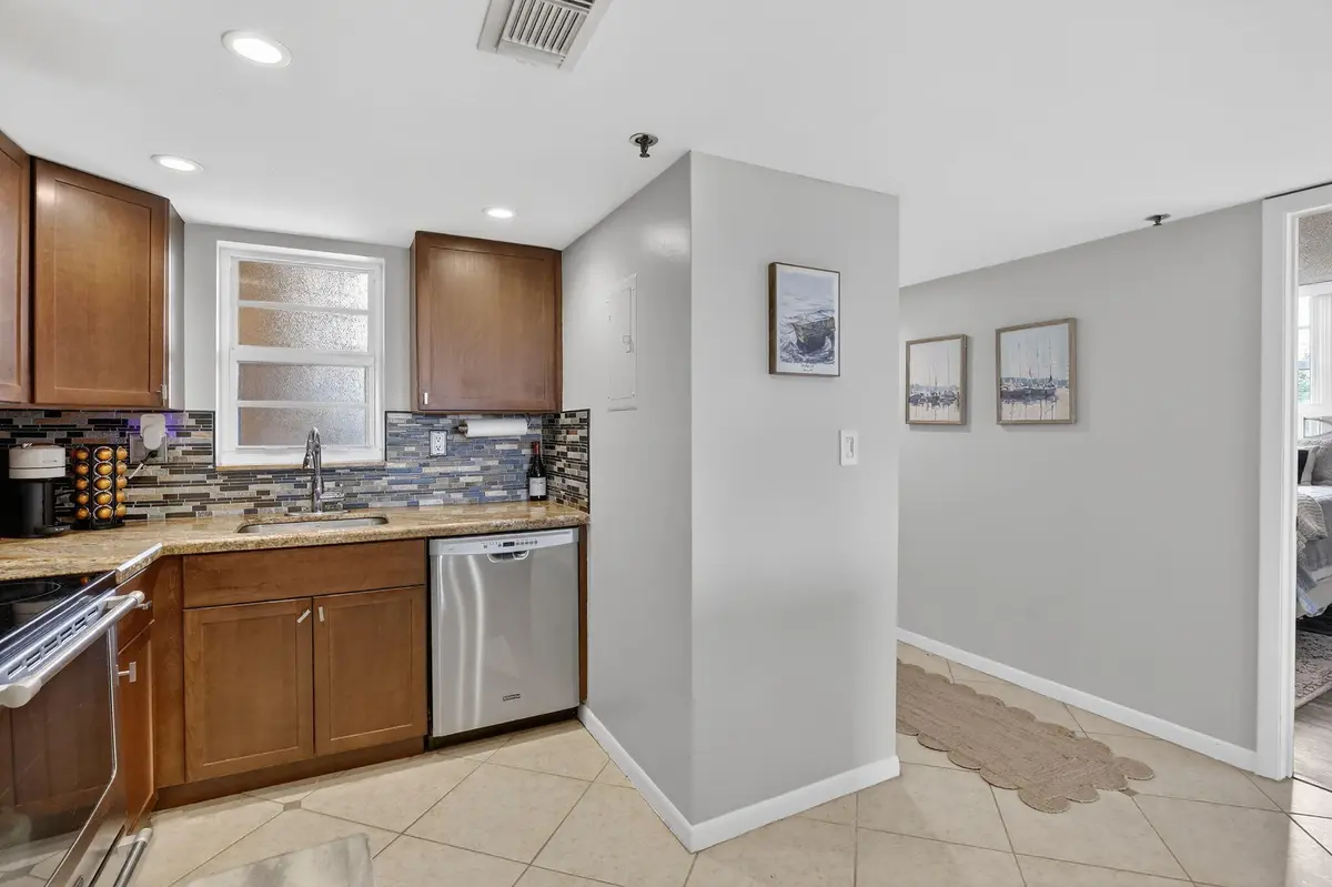 10-web-or-mls-_A7A5374 at 3001 W Rolling Hills Circle 501, Davie