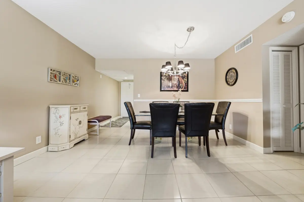3100 N Palm Aire Dr Pompano Beach, Fl at 3100 N Palm Aire Drive 208, Pompano Beach