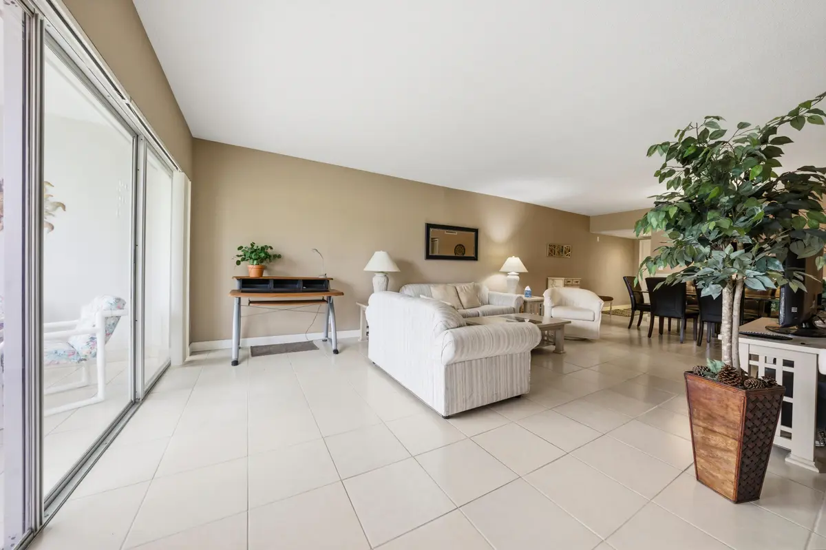 3100 N Palm Aire Dr Pompano Beach, Fl at 3100 N Palm Aire Drive 208, Pompano Beach