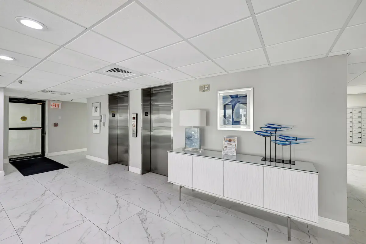 36-web-or-mls-3W7A2751 at 3215 S Ocean Boulevard 509, Highland Beach