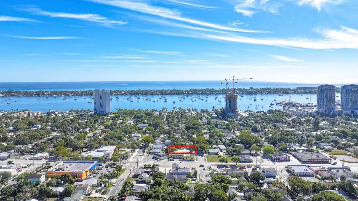Cunningham.6 at 527 48th Street, West Palm Beach