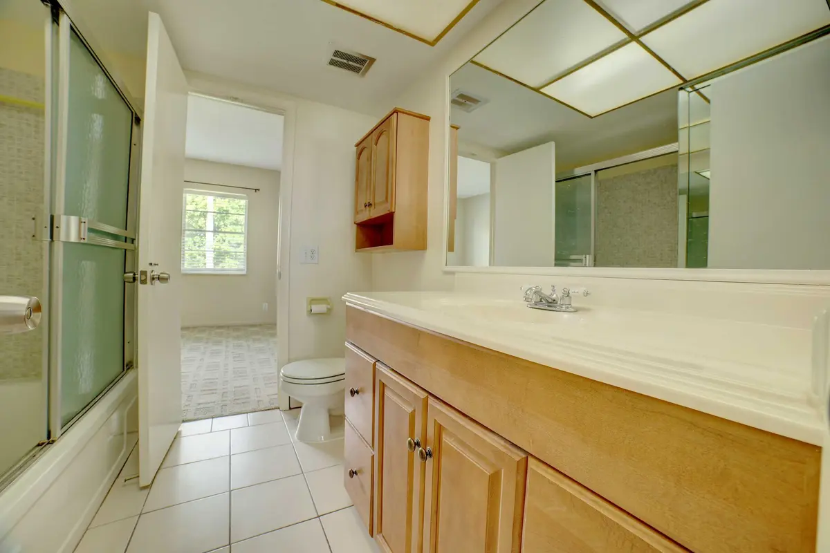 1117 Lake Terrace 210, Boynton Beach, FL – photo 8