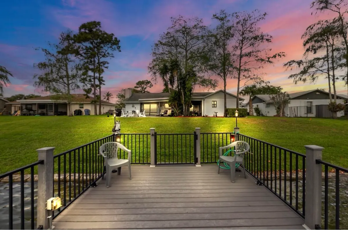 IMG_3352 at 125 Parkwood Drive, Royal Palm Beach