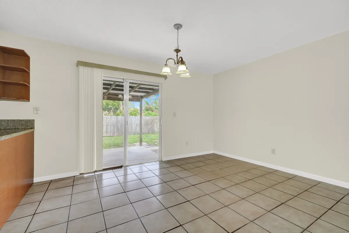 Dining room/Eat in Kitchen at 151 NE 26th Avenue, Boynton Beach