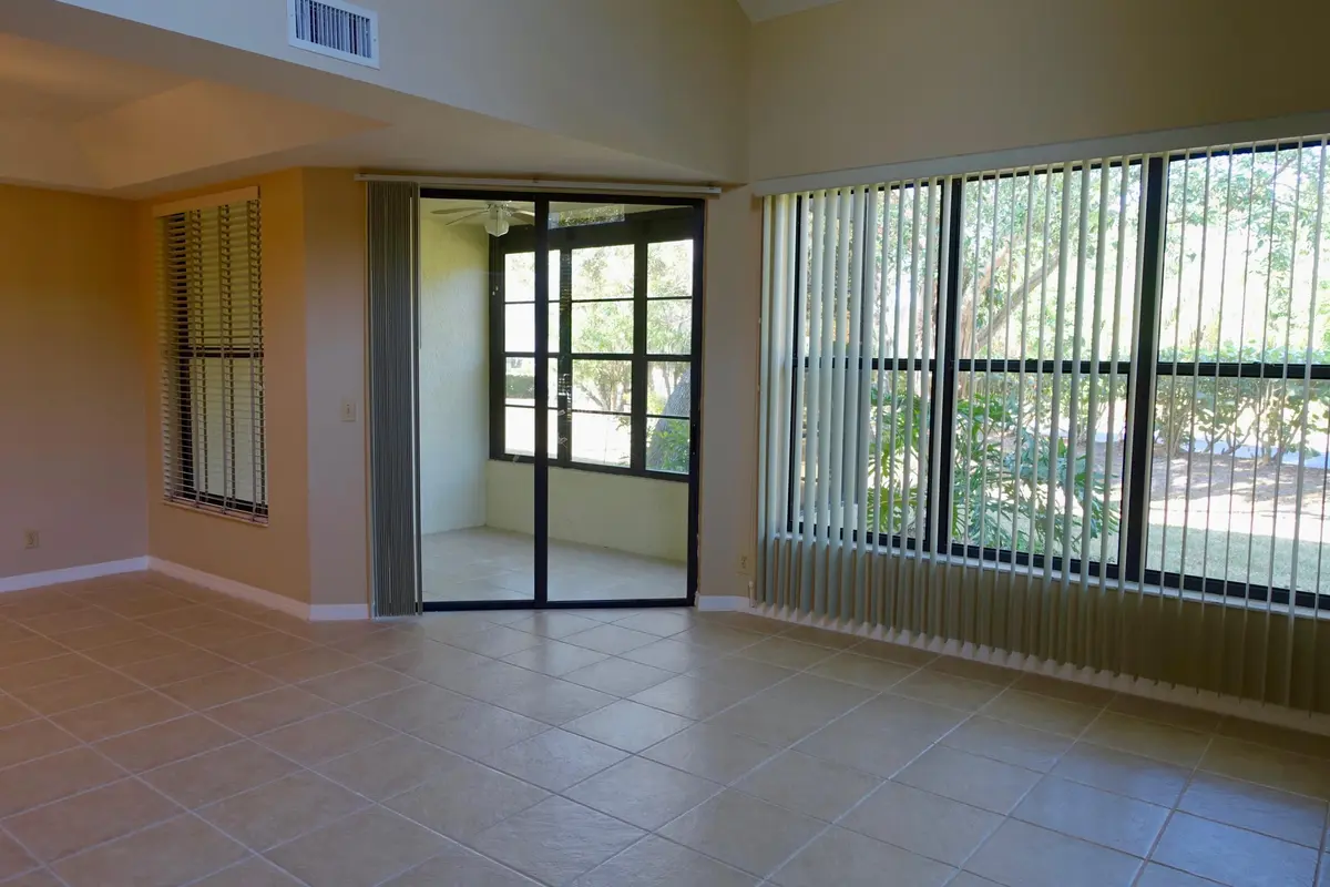 5190 SE Seascape at 5190 SE Seascape Way 103, Stuart