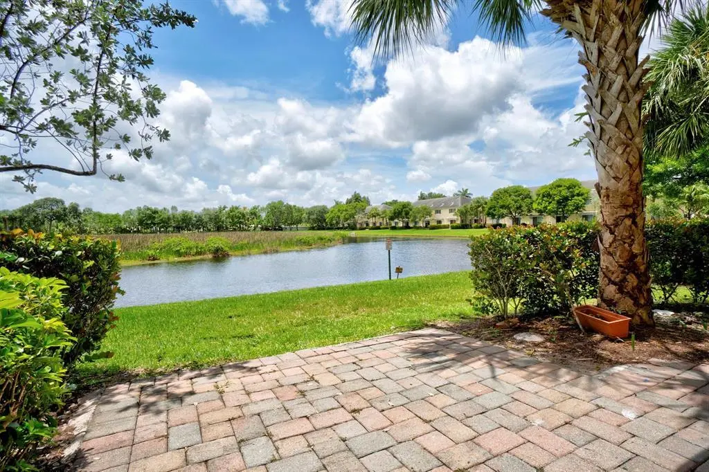 OUTSIDE at 7644 Foxcroft Lane 7644, Davie