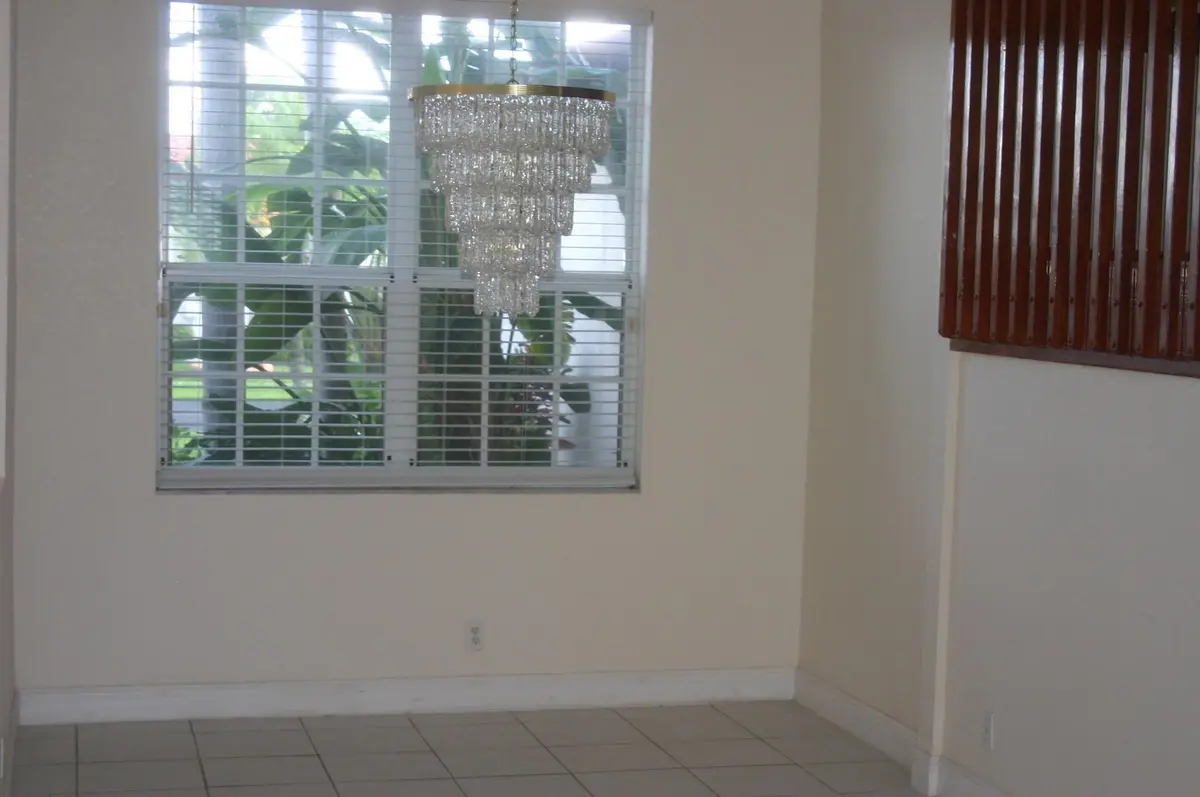 Photo 6 at 7588 Parkside Lane, Margate