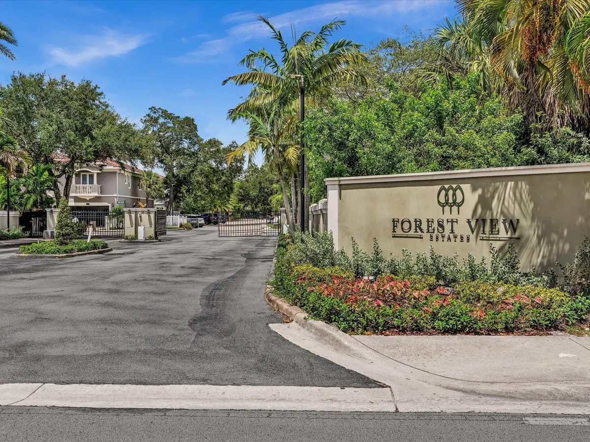 01-FPP00001 at 3559 Forest View Circle, Dania Beach